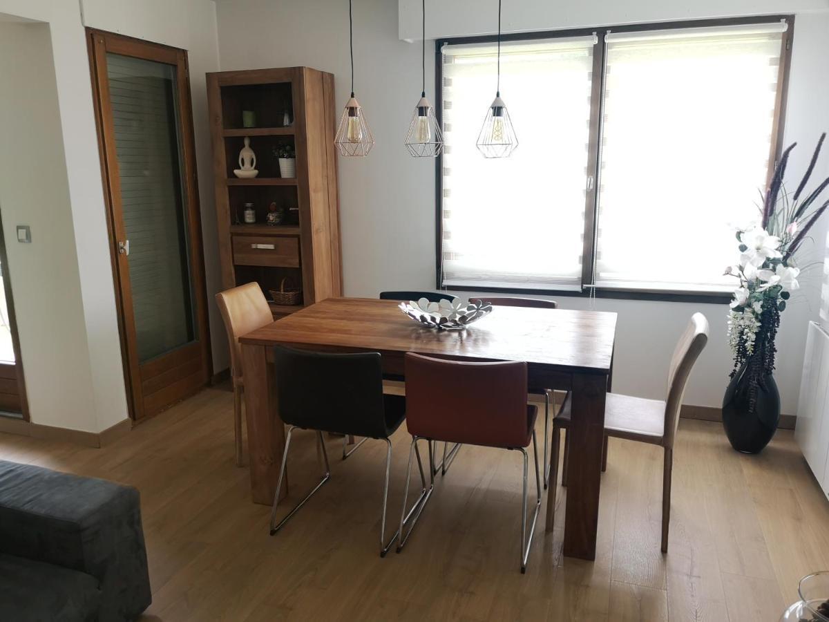 Appartement Meuble Tout Confort Scionzier Exteriér fotografie