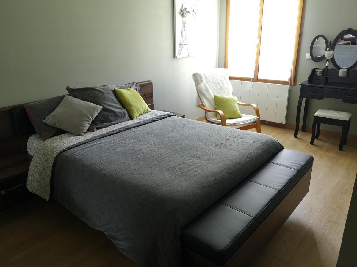Appartement Meuble Tout Confort Scionzier Exteriér fotografie